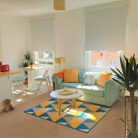 Center Of London Nancy Apartment